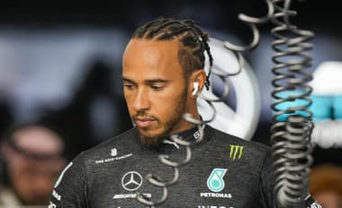 Hamilton po Veľkej cene Saudskej Arábie neskrýval rozčarovanie: Také rýchle auto som nikdy nevidel!