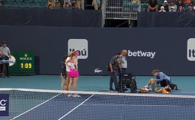 Bianca Andreescuová utrpela na turnaji v Miami hrozivé zranenie.