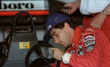 Streamovací gigant opäť siahol do histórie Formuly jeden: Po Schumacherovi je na rade Senna