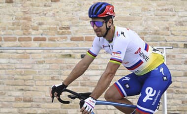 Sagan po škaredom páde priznáva zranenie: Paríž - Roubaix v ohrození?