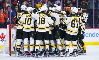 Boston stanovil nový rekord NHL, Pastrňák pokoril 60-gólovú hranicu