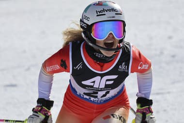 Švajčiarska lyžiarka Daniothová: Keď zhodí kombinézu, je z nej poriadna sexica
