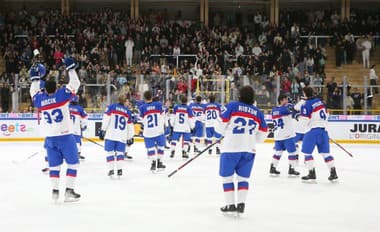 Slovenskí reprezentanti do 18 rokov sa v semifinále stretnú s rovesníkmi z USA.