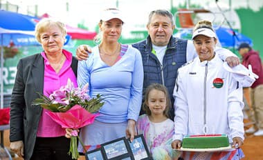 Zuzana Feltsam-Kučová zažila emotívnu rozlúčku s tenisom: Dojemné lúčenie a sestrine slzy