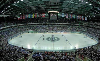 Hokejová aréna v Rige. 
