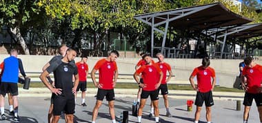 Futbalisti SR 20 bojujú v dejisku MS s aklimatizáciou: Nadopovali ich hormónom spánku