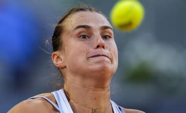  Bieloruská tenistka Arina Sobolenková sa suverénnym spôsobom prebojovala do 2. kola dvojhry na grandslamovom turnaji Roland Garros.