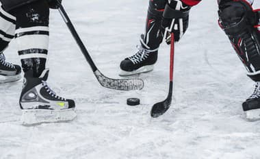 Škandál v Česku: Traja hokejisti mali pozitívny test na doping