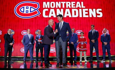 Trapas na drafte NHL: Price mal vyhlásiť meno päťky, ale dopadlo to inak