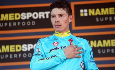 Bol tretí na Gire aj Vuelte: Dočasná stopka pre cyklistickú hviezdu pre doping