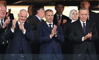 Prezident UEFA po smrti fanúšika zúri: Chuligáni sú rakovinou futbalu!