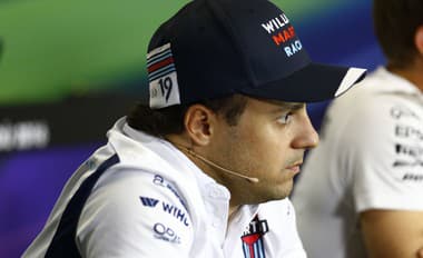 Bývalý pilot F1 Felipe Massa už toho má dosť: Za stratu titulu chce milióny!