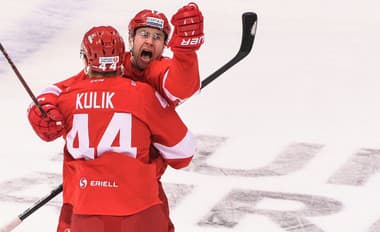 Alexander Burmistrov aktuálne pôsobí v KHL v tíme Spartak Moskva.