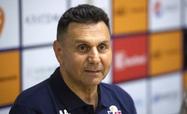 Na snímke nový tréner HC Slovan Bratislava Vladimír Růžička.
