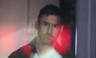 Messi dostal nečakanú ponuku: Obnovenie legendárnej rivality?