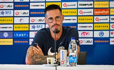 Na snímke tímový manažér slovenskej futbalovej reprezentácie Marek Hamšík počas tlačovej konferencie po príchode na zraz slovenskej futbalovej reprezentácie pred zápasmi kvalifikácie ME 2024 s Portugalskom a Lichtenštajnskom 3. septembra 2023 v Senci. 