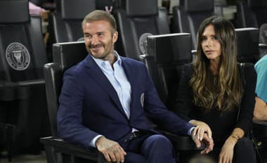 David Beckham a manželka Victoria.  