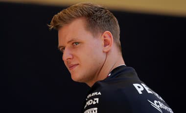 Cesta Micka Schumachera v F1 sa nekončí: TU bude pôsobiť budúcu sezónu