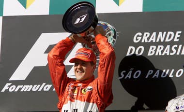 Na archívnej snímke Michael Schumacher. 