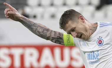 Na snímke hráč Slovana Juraj Kucka sa teší z gólu.