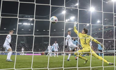 Lídra ligy spasil v závere Palacios: Dortmund ukončil negatívnu sériu