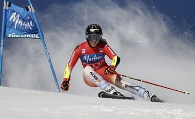Obrovský slalom v Kronplatzi nemal tretie miesto, vyhrala Gutová-Behramiová