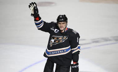 Alexander Ovečkin strelil svoj 801. i 802. gól v NHL v zápase Washingtonu Capitals a Winnipegu Jets. 