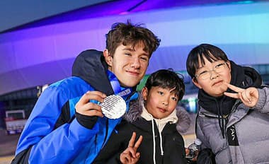 Za mladým krasokorčuliarom Adamom Hagarom sa idú baby potrhať: Najviac mi vypisujú Kórejčanky