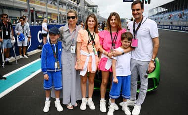 Federer prehovoril o deťoch: Do tenisu sme ich museli prinútiť!