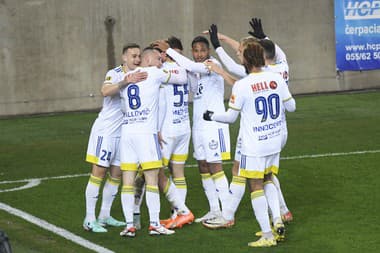 Košice opäť odskočili Michalovciam, Banská Bystrica bližšie k play-off