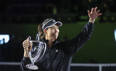 Na snímke tenistka Garbine Muguruzová sa stala prvou španielskou víťazkou MS WTA Tour. 
