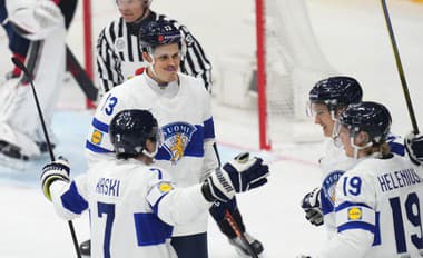 Fínsko neohrozene získalo tri body, Hyry a Kapanen s dvoma gólmi