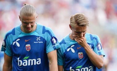 Nóri Erling Haaland a Martin Ødegaard sa na EURO 2024 nekvalifikovali.
