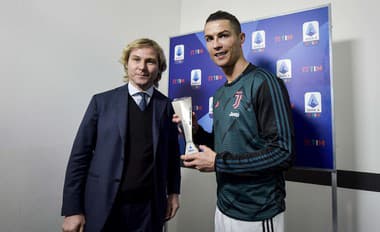 Legenda Pavel Nedvěd o portugalskej hviezde Ronaldovi: Žije pre...