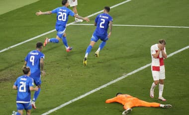 Po góle Mattia Zaccagniho zostali Chorvátom iba oči pre plač.