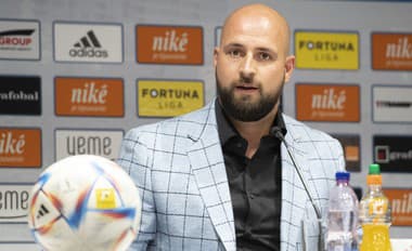 Kmotrík potvrdil, že Slovan chcel získať Kaprálika: Najvyššia ponuka v histórii slovenského futbalu bola odmietnutá