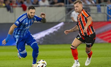 ŠK Slovan - APOEL Nikózia ONLINE: Gólová poistka v závere