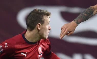 Český futbalista Jakub Jankto poslal z Talianska odkaz: Tajomný muž vedľa neho a srdiečko!