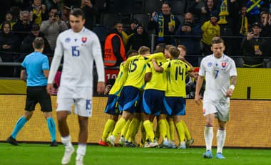 Slováci nestačili na Švédov, šanca na postup však stále žije