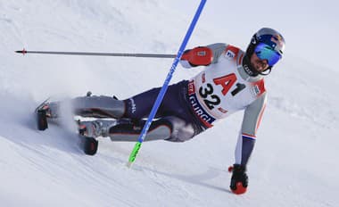 Nórsky lyžiar Marcel Hirscher na trati v 1. kole slalomu mužov Svetového pohára v alpskom lyžovaní v rakúskom stredisku Gurgl 