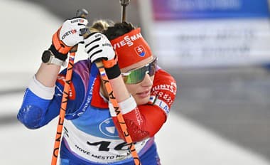 Slovenská biatlonistka Paulína Bátovská- Fialková minula tri terče a obsadila 28. miesto.