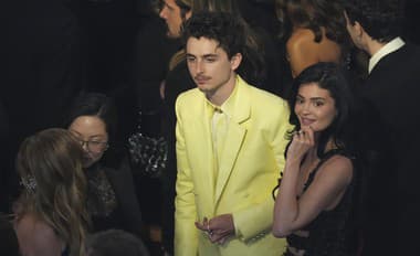 Timothee Chalamet a Kylie Jenner počas galavečera Oscar 2025.