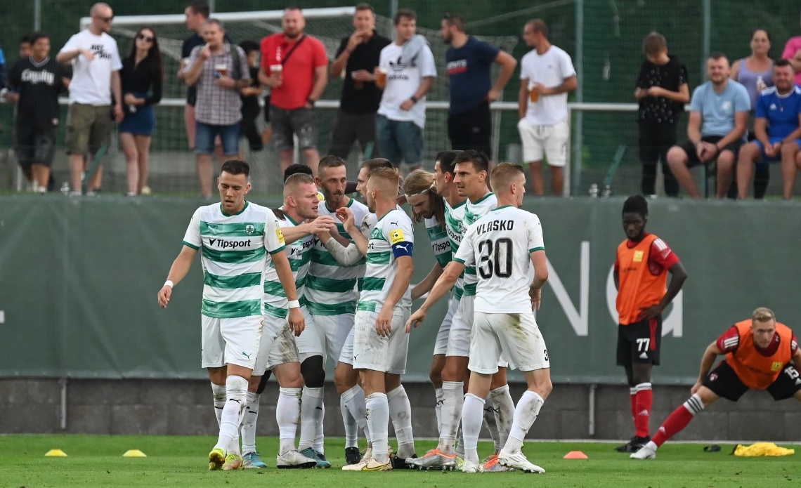 Futbalisti FC DAC 1904 Dunajská Streda remizovali v sobotňajšom zápase 10. kola Fortuna ligy na ihrisku MFK Skalica 1:1. Hostia majú ...