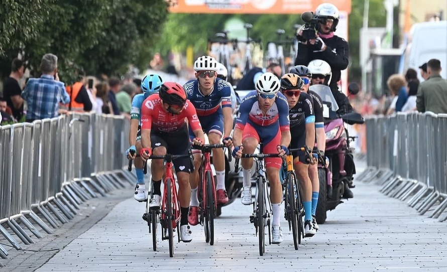 Holandský cyklista Koen Bouwman vyhral piatkovú 3. etapu 66. ročníka pretekov Okolo Slovenska. Jazdec tímu Jumbo-Visma triumfoval na ...