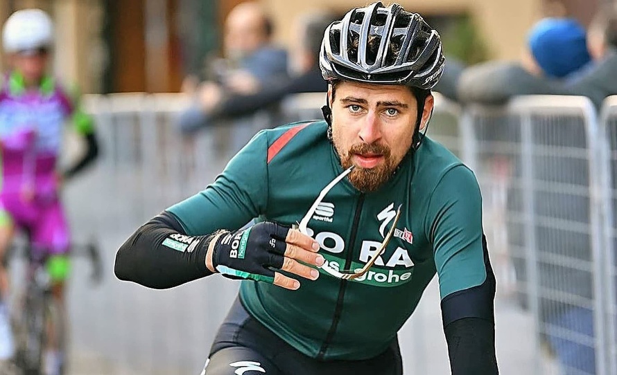 Slovenský cyklista Peter Sagan má za sebou prvý tréningový deň v roku 2022 s novými kolegami vo francúzskom tíme TotalEnergies.