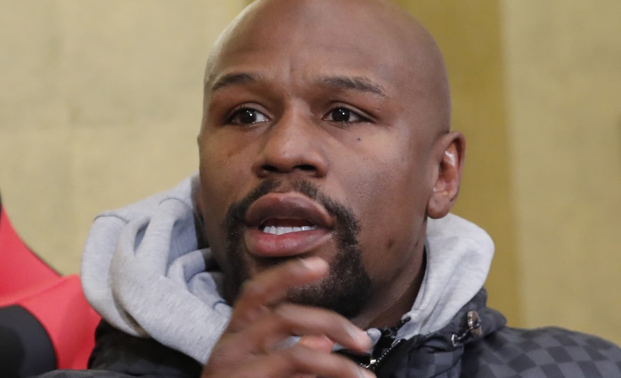 V jednom z bytov známeho boxera Floyda Mayweathera (45) v Las Vegas našli mŕtve telo. 