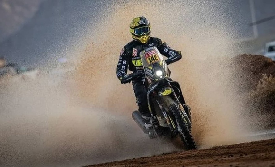Slovenský motocyklový jazdec Štefan Svitko (39) obsadil v stredajšej 4. etape 44. ročníka Rely Dakar 10. miesto. Pretekár Slovnaft Rally ...