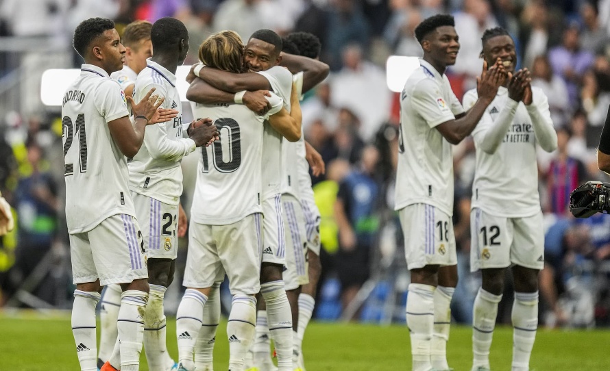 Hráčom Realu Madrid patril nedeľňajší prestížny zápas El Clásico v rámci 9. kola najvyššej španielskej futbalovej súťaže La Ligy 2022/2023. ...