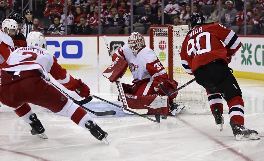 Hokejisti New Jersey si pripísali prvé víťazstvo v novom ročníku zámorskej NHL. Na domácom ľade si poradili s Anaheimom 4:2, slovenský ...