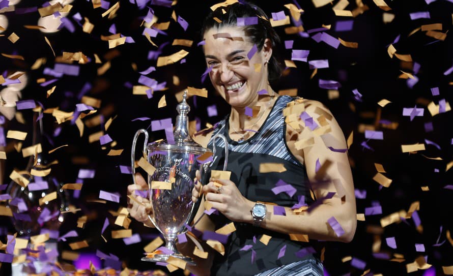 Francúzska tenistka Caroline Garciová (29) sa stala víťazkou majstrovstiev sveta WTA Tour. Vo finále v noci na utorok zdolala v americkom ...